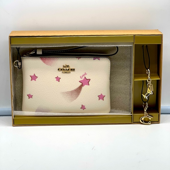 Coach Handbags - COACH new Boxed Corner Zip Wristlet W/Disco Star Print signature C&marti…